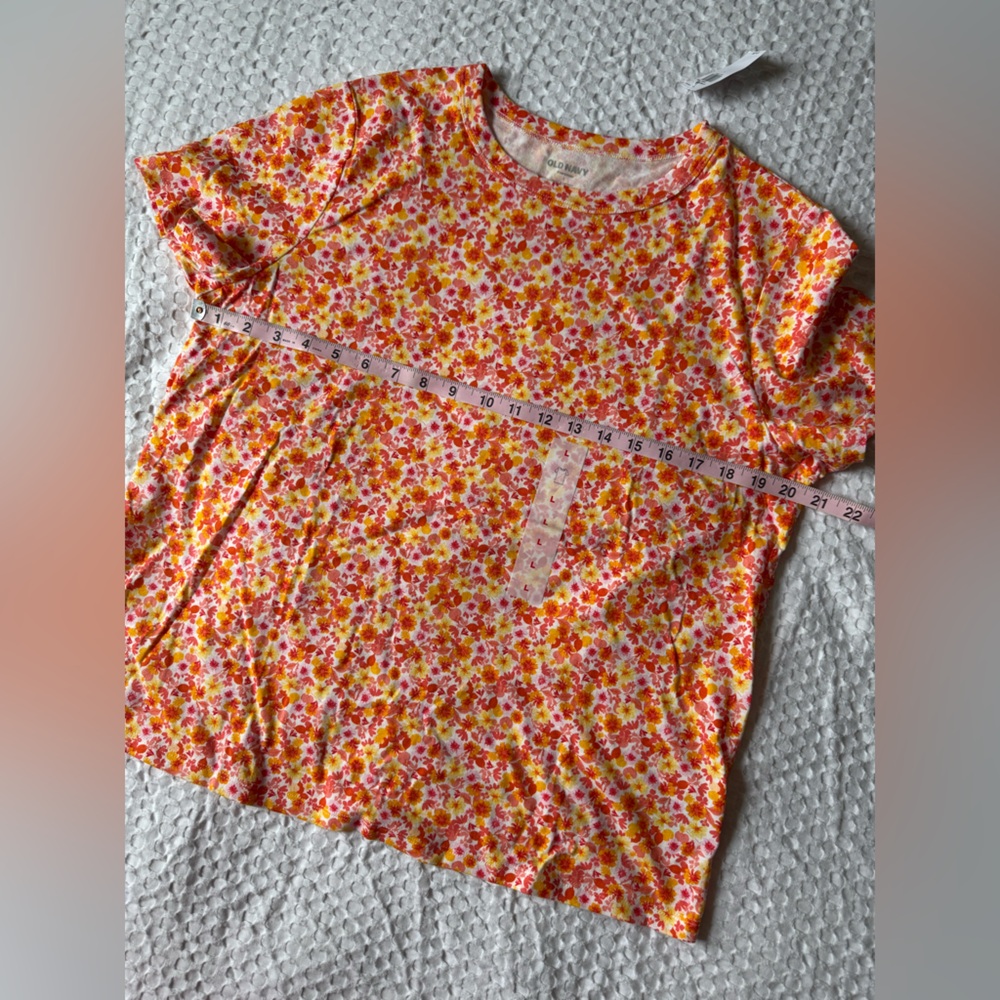 Old Navy Colorful Floral Tee - Picture 3 of 8
